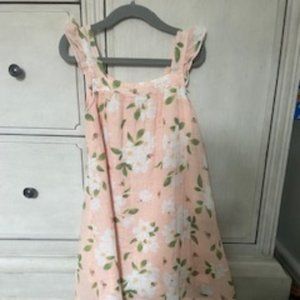 Adorable light weight summer dress!  Never Worn